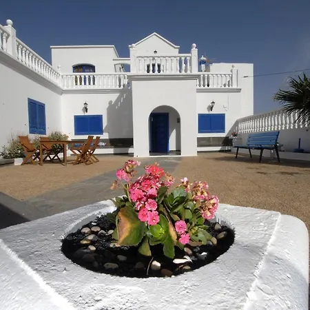 Villa Palace *